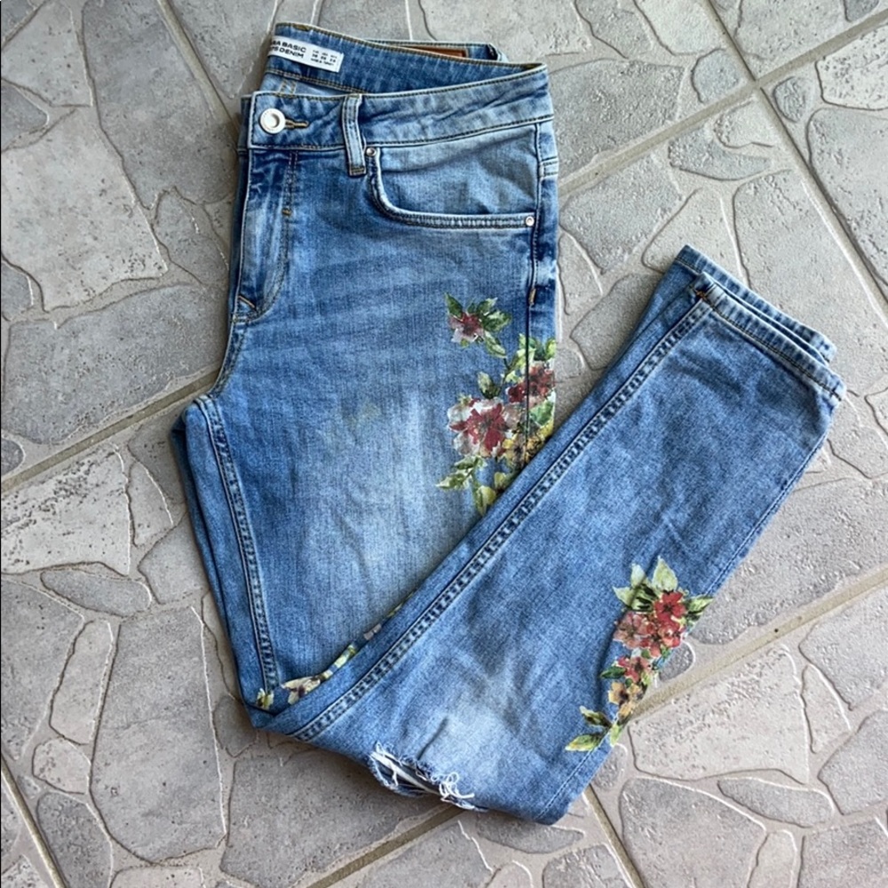 Zara | Basic Denim Floral Print - Size 6